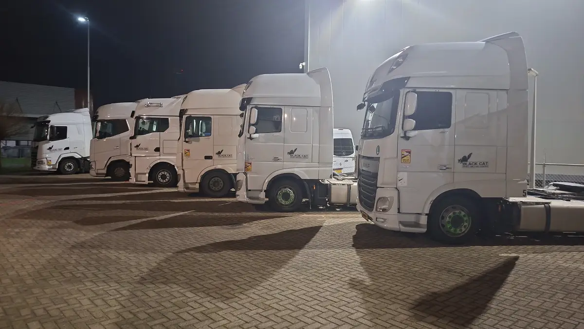 Night-time venue loading operation